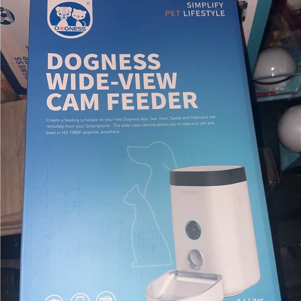Wide-View Cam Feeder - White